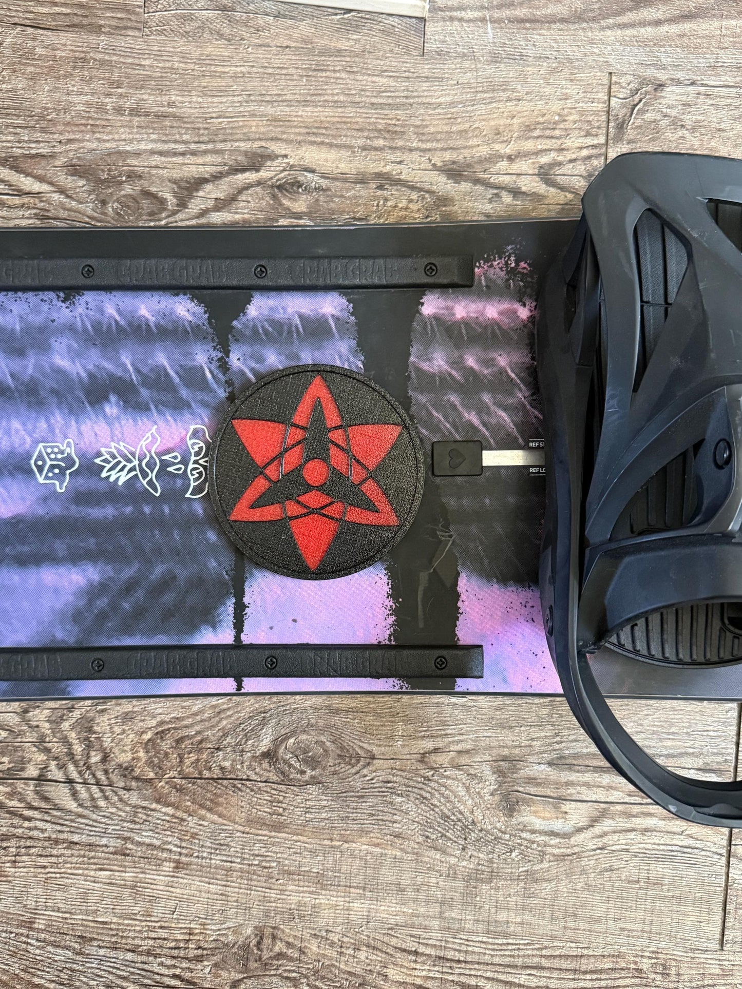 Sasuke Sharingan Snowboard Stomp Pad
